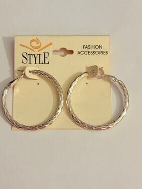 New Silver Tone Textured Hoop Earrings